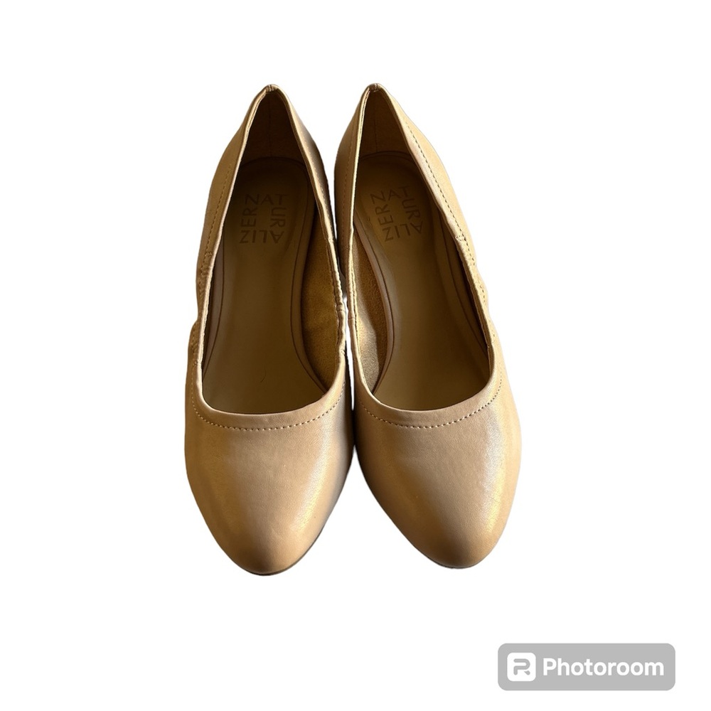 Naturalizer Women’s Lexington Pump